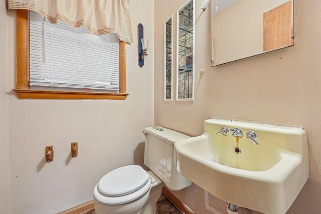 10611 W Silver Spring DRIVE, Milwaukee, WI 53225