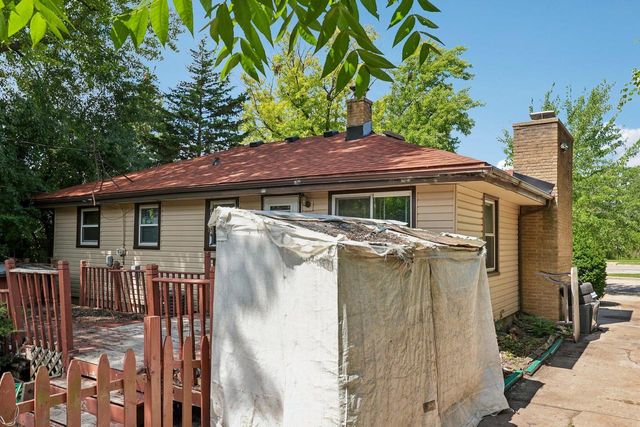 10611 W Silver Spring DRIVE, Milwaukee, WI 53225