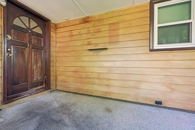 10611 W Silver Spring DRIVE, Milwaukee, WI 53225