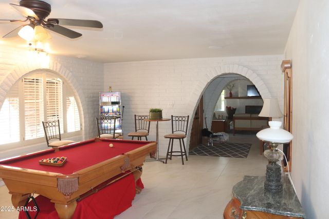 2250 E STATE Avenue, Phoenix, AZ 85020