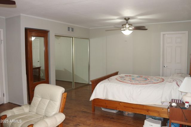 2250 E STATE Avenue, Phoenix, AZ 85020