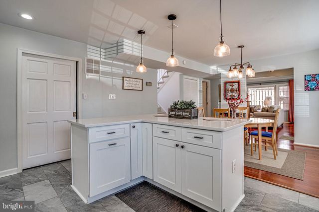 8404 WAGON WHEEL RD, Alexandria, VA 22309