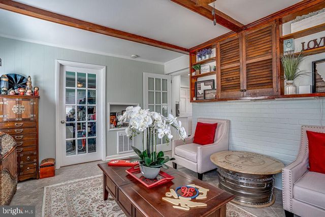 8404 WAGON WHEEL RD, Alexandria, VA 22309