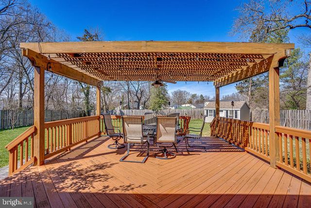 8404 WAGON WHEEL RD, Alexandria, VA 22309