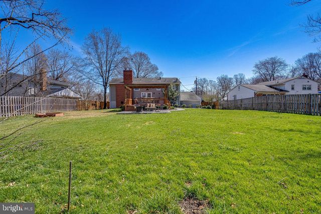 8404 WAGON WHEEL RD, Alexandria, VA 22309