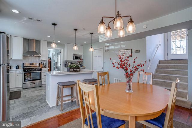 8404 WAGON WHEEL RD, Alexandria, VA 22309