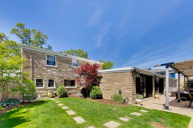 427 Green Bay Road, Highland Park, IL 60035