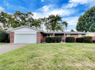 417 Dove Drive, St Charles, MO 63301