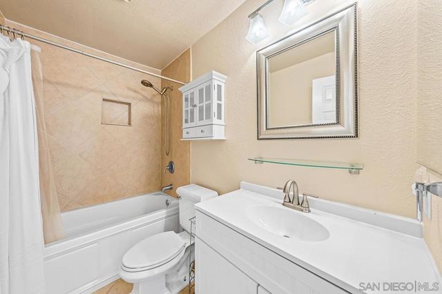 4075 Porte La Paz 170, San Diego, CA 92122