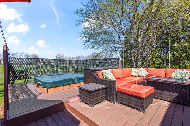 S78W20260 Monterey DRIVE, Muskego, WI 53150