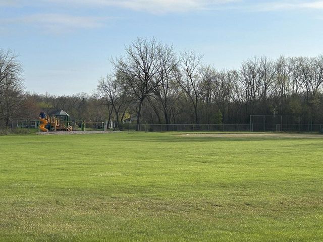 S78W20260 Monterey DRIVE, Muskego, WI 53150