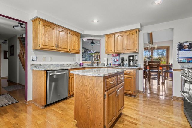 S78W20260 Monterey DRIVE, Muskego, WI 53150