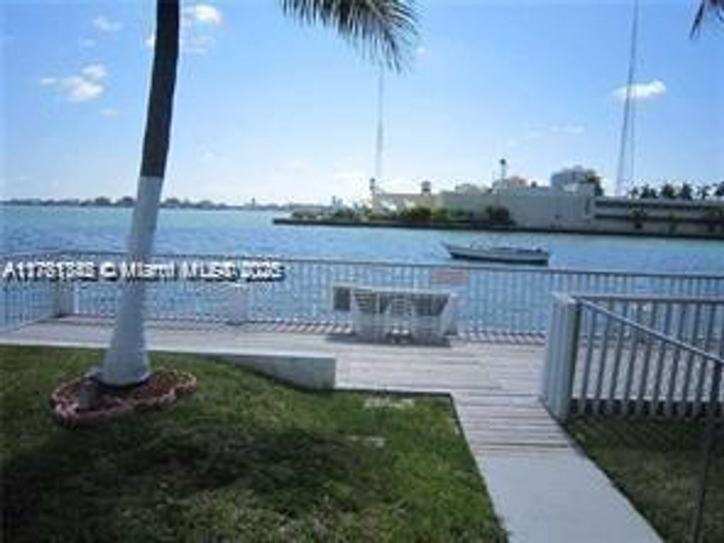 7909 East Dr 101, North Bay Village, FL 33141