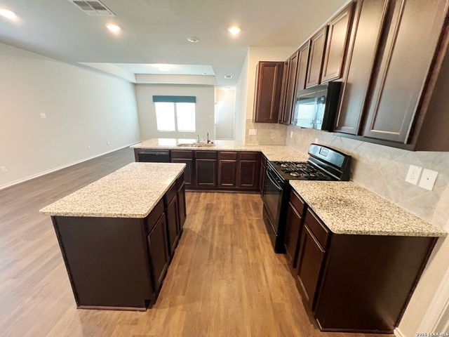 156 Hunters Brook, San Antonio, TX 78253