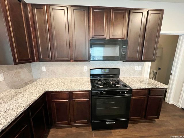 156 Hunters Brook, San Antonio, TX 78253