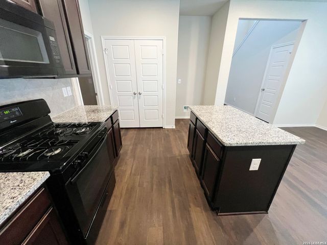 156 Hunters Brook, San Antonio, TX 78253