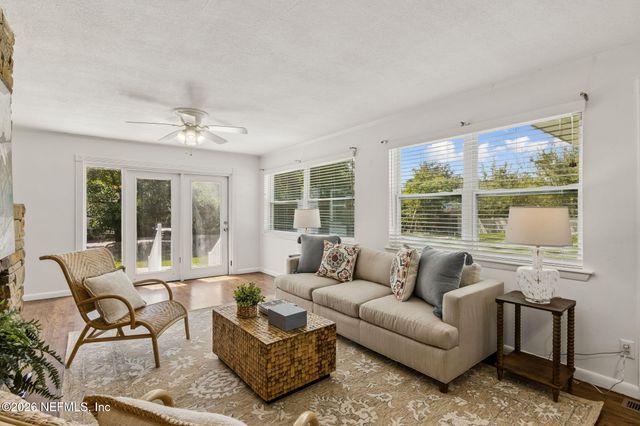 915 OLD GROVE Manor, Jacksonville, FL 32207
