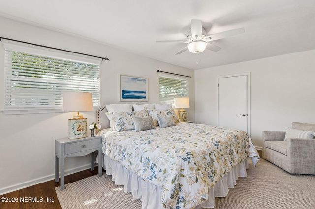 915 OLD GROVE Manor, Jacksonville, FL 32207
