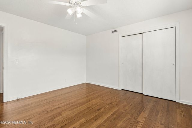 915 OLD GROVE Manor, Jacksonville, FL 32207