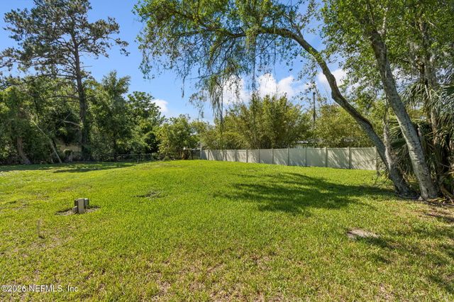 915 OLD GROVE Manor, Jacksonville, FL 32207