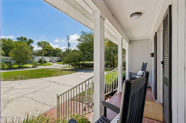 915 OLD GROVE Manor, Jacksonville, FL 32207