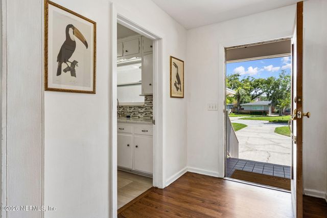915 OLD GROVE Manor, Jacksonville, FL 32207