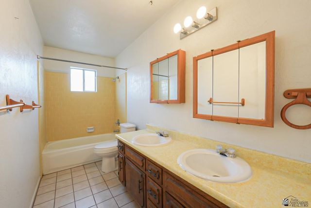 2464 S 6 Ave, Yuma, AZ 85364