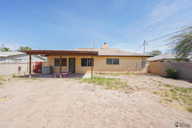 2464 S 6 Ave, Yuma, AZ 85364