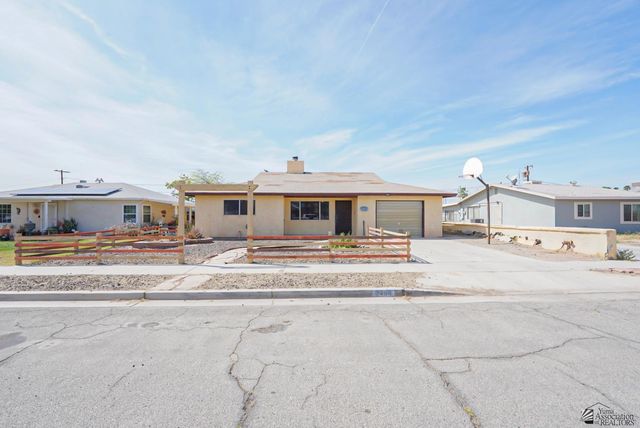 2464 S 6 Ave, Yuma, AZ 85364