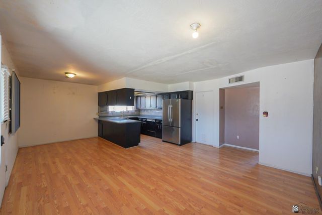 2464 S 6 Ave, Yuma, AZ 85364