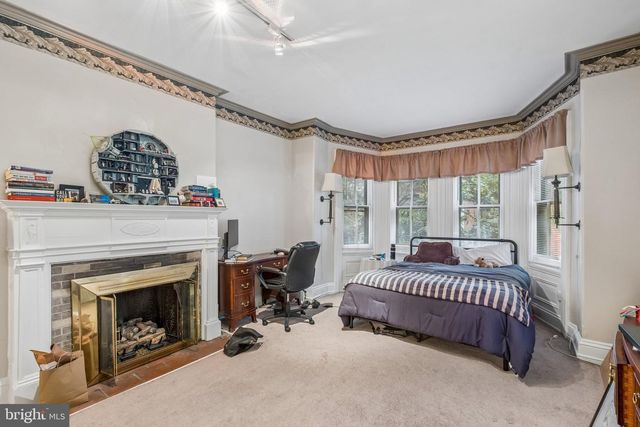 2217 LOCUST ST, Philadelphia, PA 19103