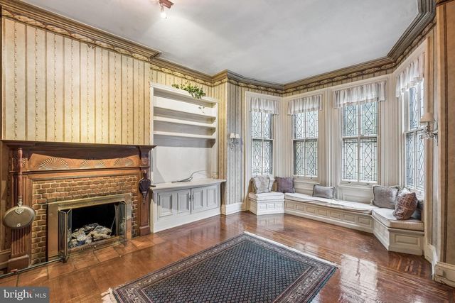 2217 LOCUST ST, Philadelphia, PA 19103