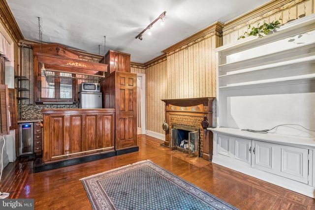2217 LOCUST ST, Philadelphia, PA 19103
