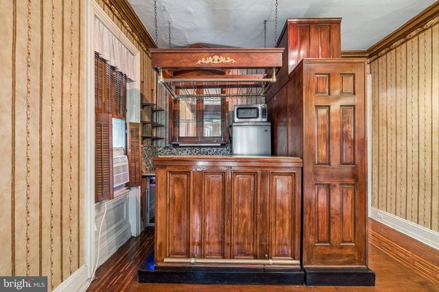 2217 LOCUST ST, Philadelphia, PA 19103