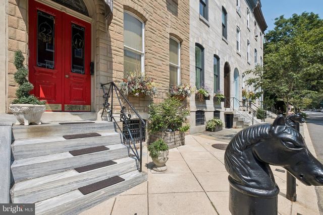 2217 LOCUST ST, Philadelphia, PA 19103