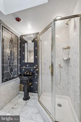 2217 LOCUST ST, Philadelphia, PA 19103