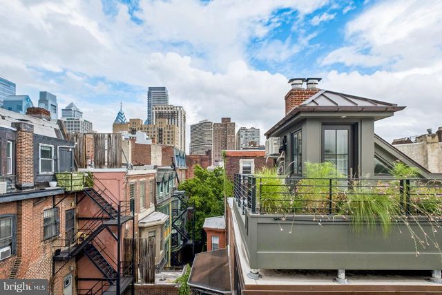 2217 LOCUST ST, Philadelphia, PA 19103