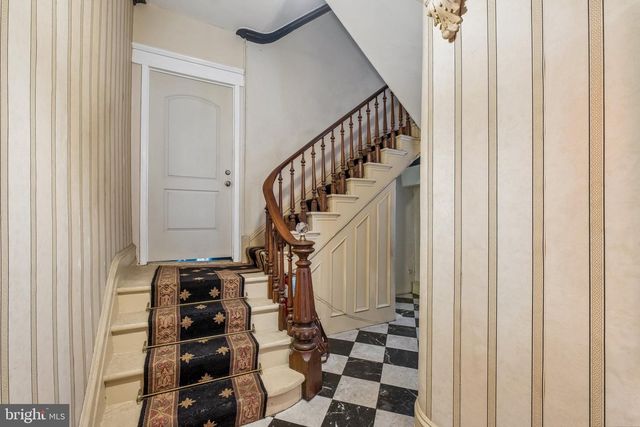 2217 LOCUST ST, Philadelphia, PA 19103