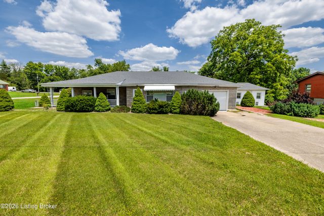828 W Elm Rd, Radcliff, KY 40160