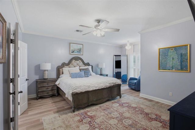 901 N Yorkshire Circle, Lake Charles, LA 70605