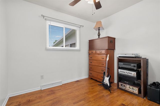 5452 Lucerne Avenue, Kalamazoo, MI 49048