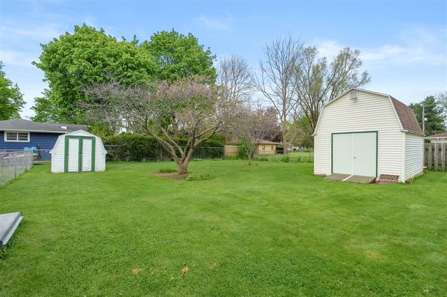 5452 Lucerne Avenue, Kalamazoo, MI 49048