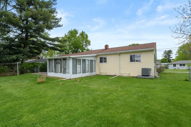 5452 Lucerne Avenue, Kalamazoo, MI 49048