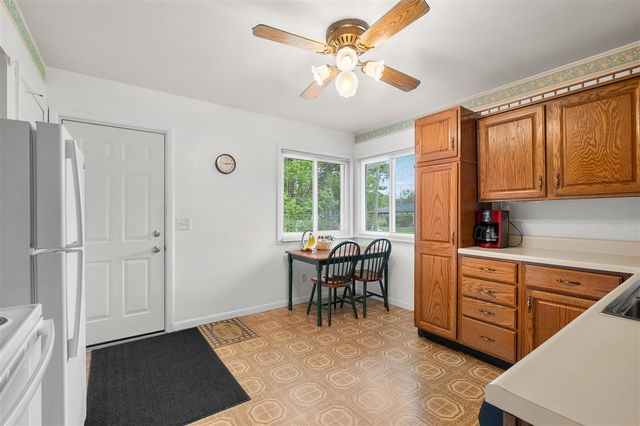 5452 Lucerne Avenue, Kalamazoo, MI 49048