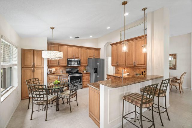 6600 Sherbrook Drive, Boynton Beach, FL 33437