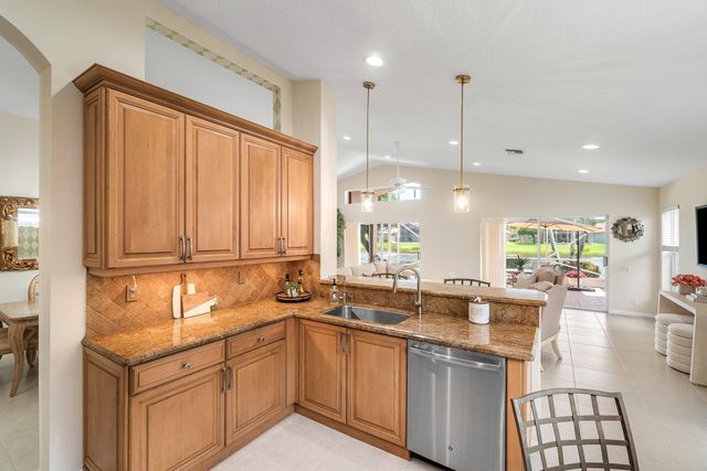 6600 Sherbrook Drive, Boynton Beach, FL 33437