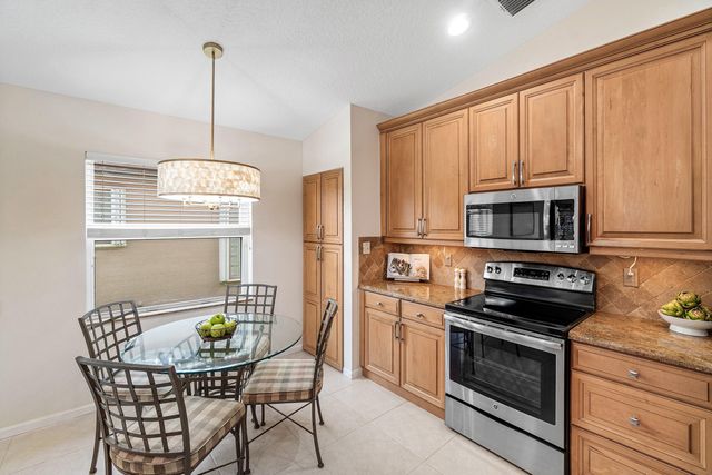 6600 Sherbrook Drive, Boynton Beach, FL 33437