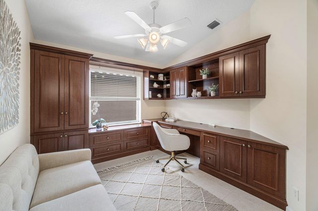6600 Sherbrook Drive, Boynton Beach, FL 33437