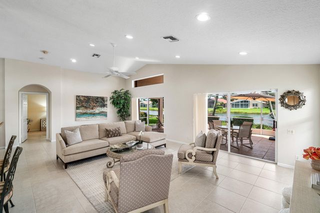 6600 Sherbrook Drive, Boynton Beach, FL 33437