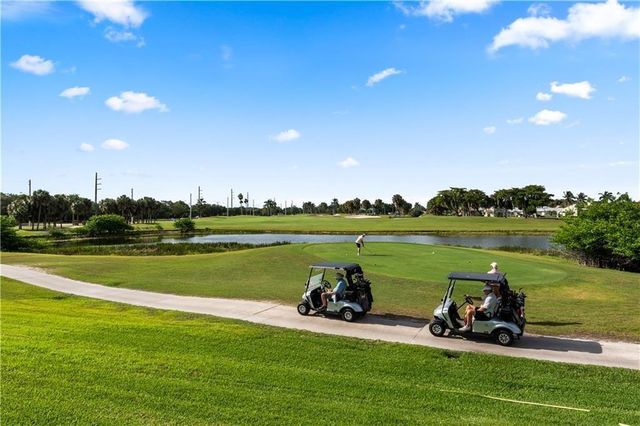 6600 Sherbrook Drive, Boynton Beach, FL 33437
